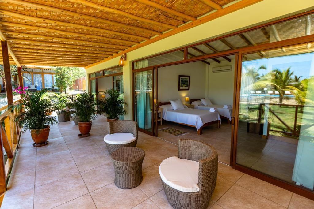 Hotel Punta Camaron Bungalows & Suites Zorritos Dış mekan fotoğraf